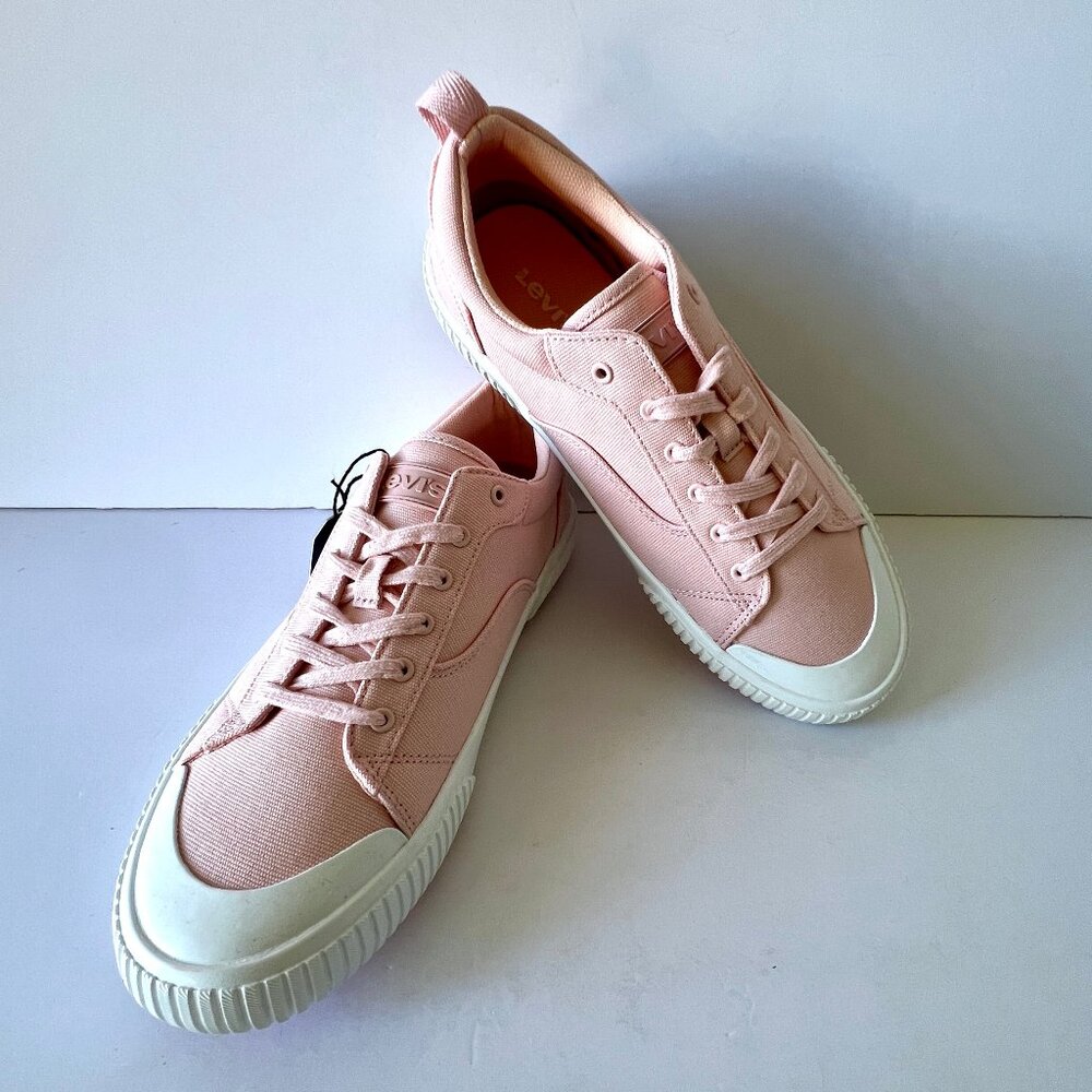 Levi's Sneakers Emma Rose, Pink Canvas, Size 9M New!